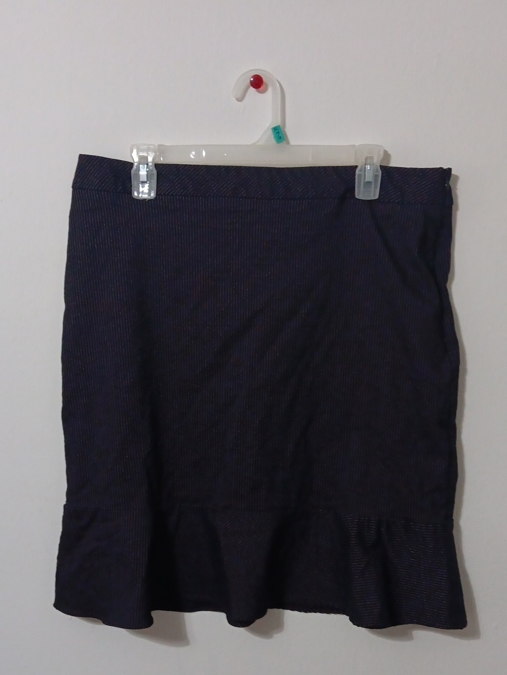 Womenโs Black Pink Striped Ruffle Hem Skirt 18" Waist Length 22"